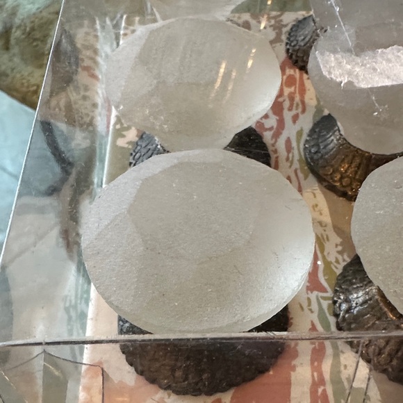 New in Box Set of 6 Frosted Glass Drawer Drawer Pulls - Picture 3 of 13